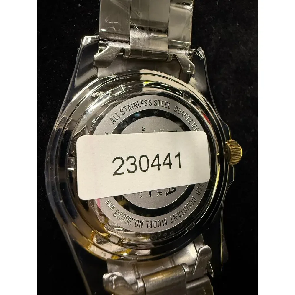 Invicta Pro Diver Watch Men 43mm Black Dial Two Tone Date Bracelet Round 30023